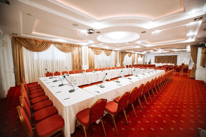 Summit Villa Κισινάου Εξωτερικό φωτογραφία